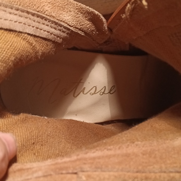 Matisse Brown Suede Ankle Boots Size 9 - Picture 10 of 10